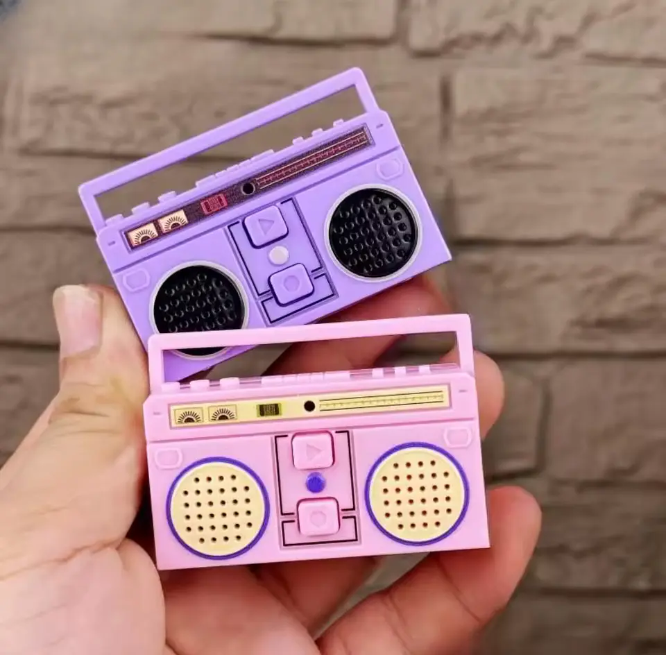 Preventa Llavero Radio Vintage con grabadora de voz 2