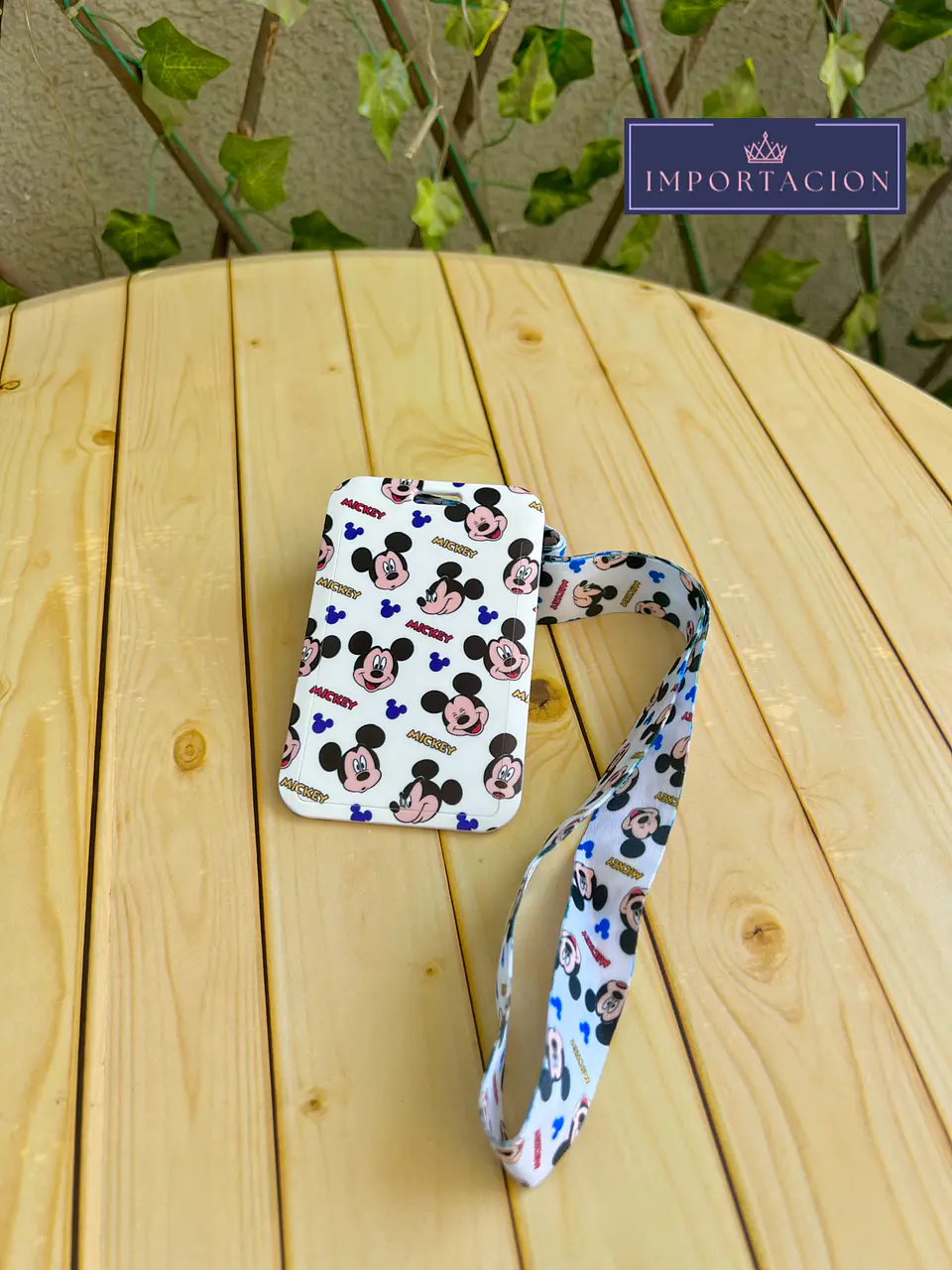 Preventa Portacredencial vertical + Mickey Mouse 3