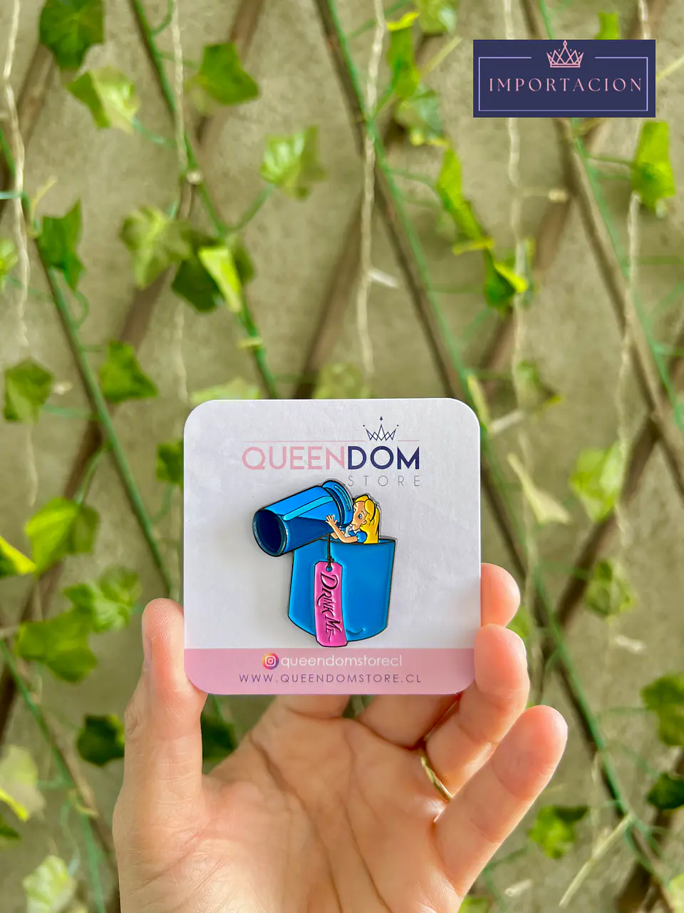 Preventa Pin Alicia en el Pais de las Maravillas 2