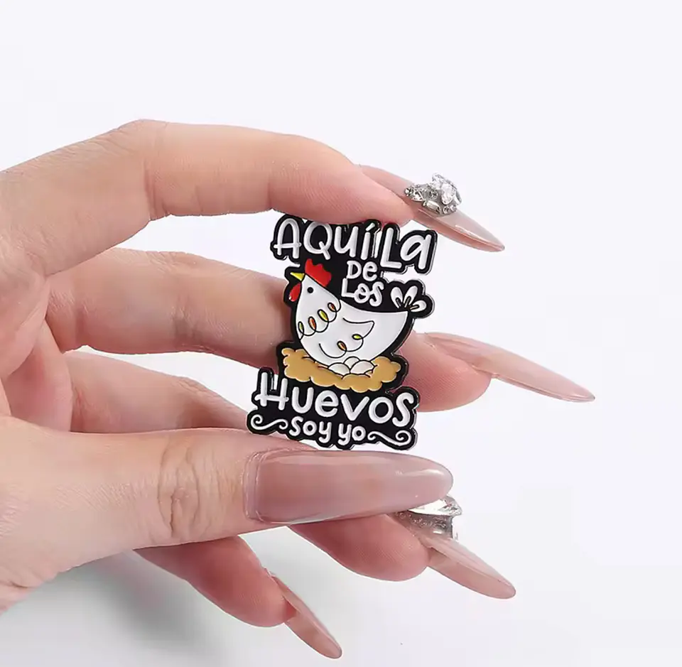 Preventa Pin Aqui la de los huevos de oro soy Yo 3