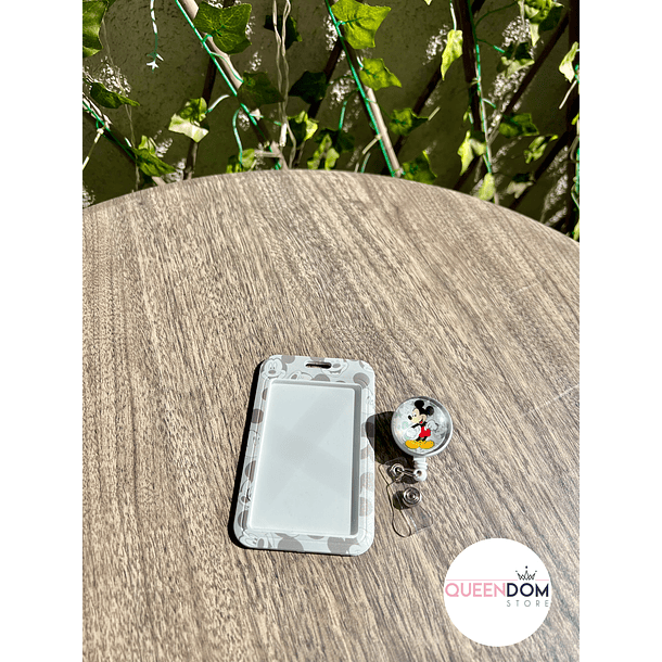 Preventa Portacredencial + Hebilla Retractil Mickey  4