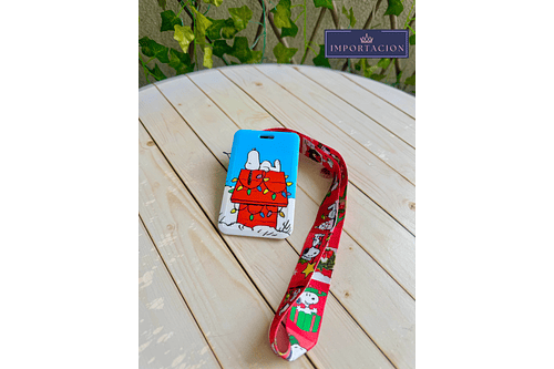 Preventa Portacredencial Vertical + Lanyard Snoppy