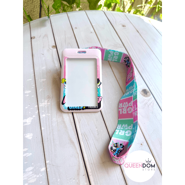 Preventa Portacredencial Vertical + Las Chicas Superpoderosas 2