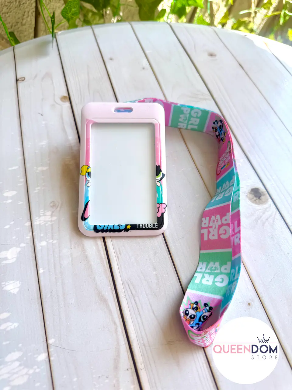 Preventa Portacredencial Vertical + Las Chicas Superpoderosas 2