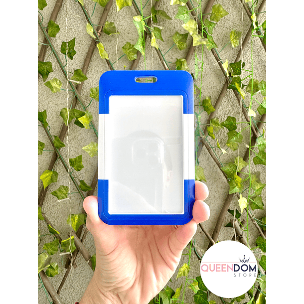 Preventa Portacredencial Vertical + Lanyards Universidad Catolica de Chile 2