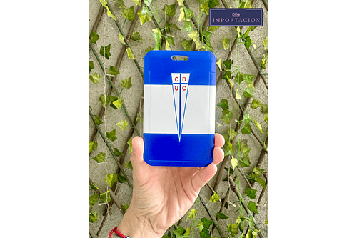 Preventa Portacredencial Vertical + Lanyards Universidad Catolica de Chile