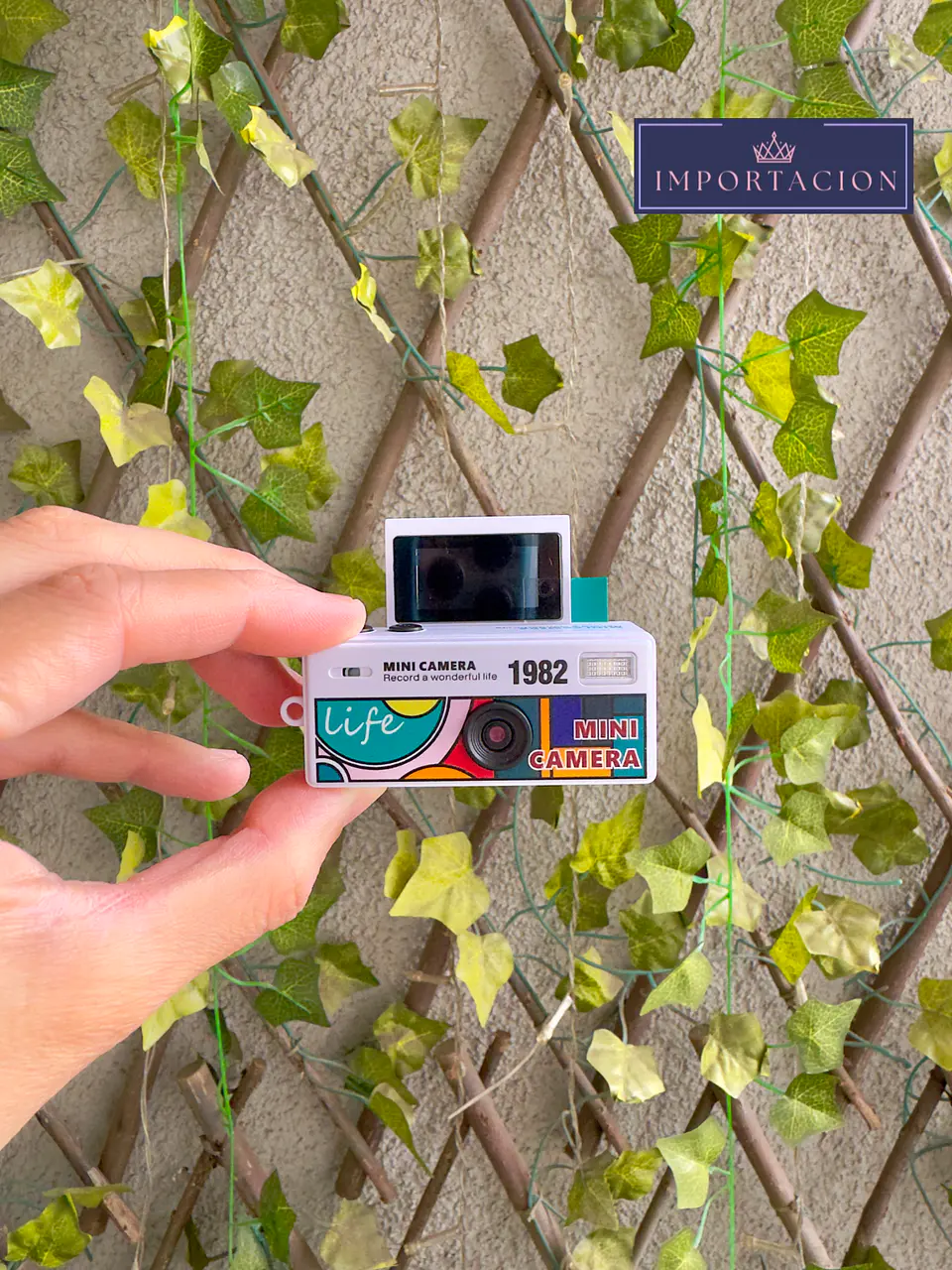 Preventa Mini Camara Retro Digital Llavero Con Pantalla Flip 1