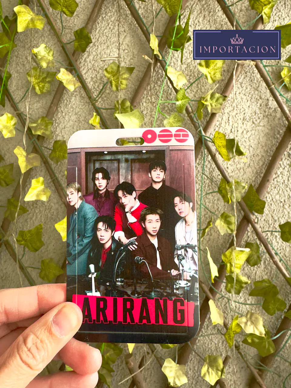 Preventa Portacredencial Vertical + Lanyard BTS Arirang 3