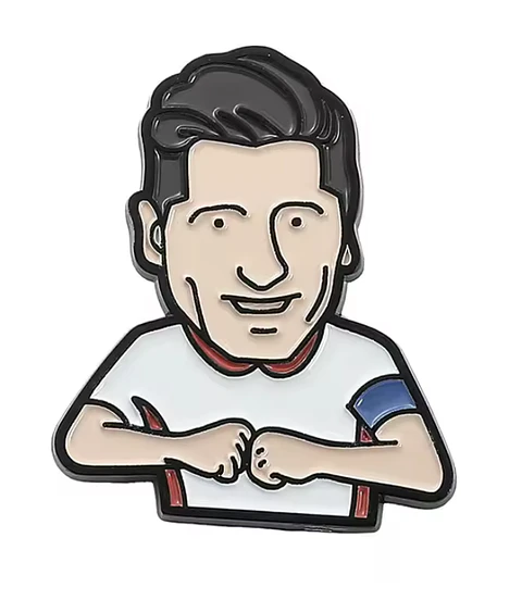 Pin Solapa Lewandowski Puños