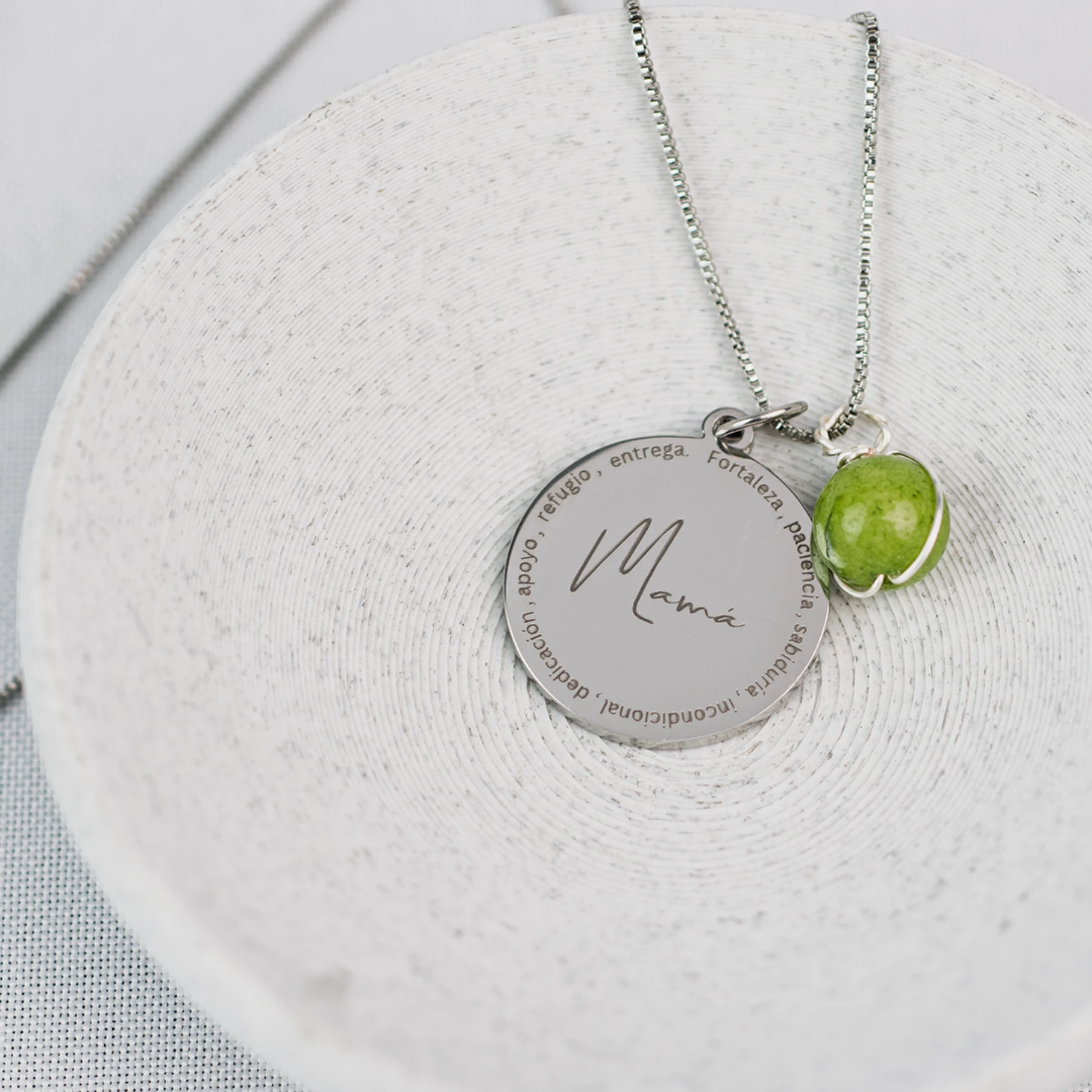 Collar  Mamá con piedra de nacimiento 