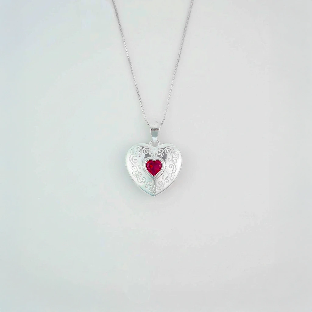 Relicario corazón con diseño y dije rojo Plata Esterlina