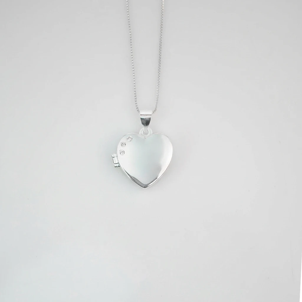 Relicario corazón con incrustaciones Plata Esterlina