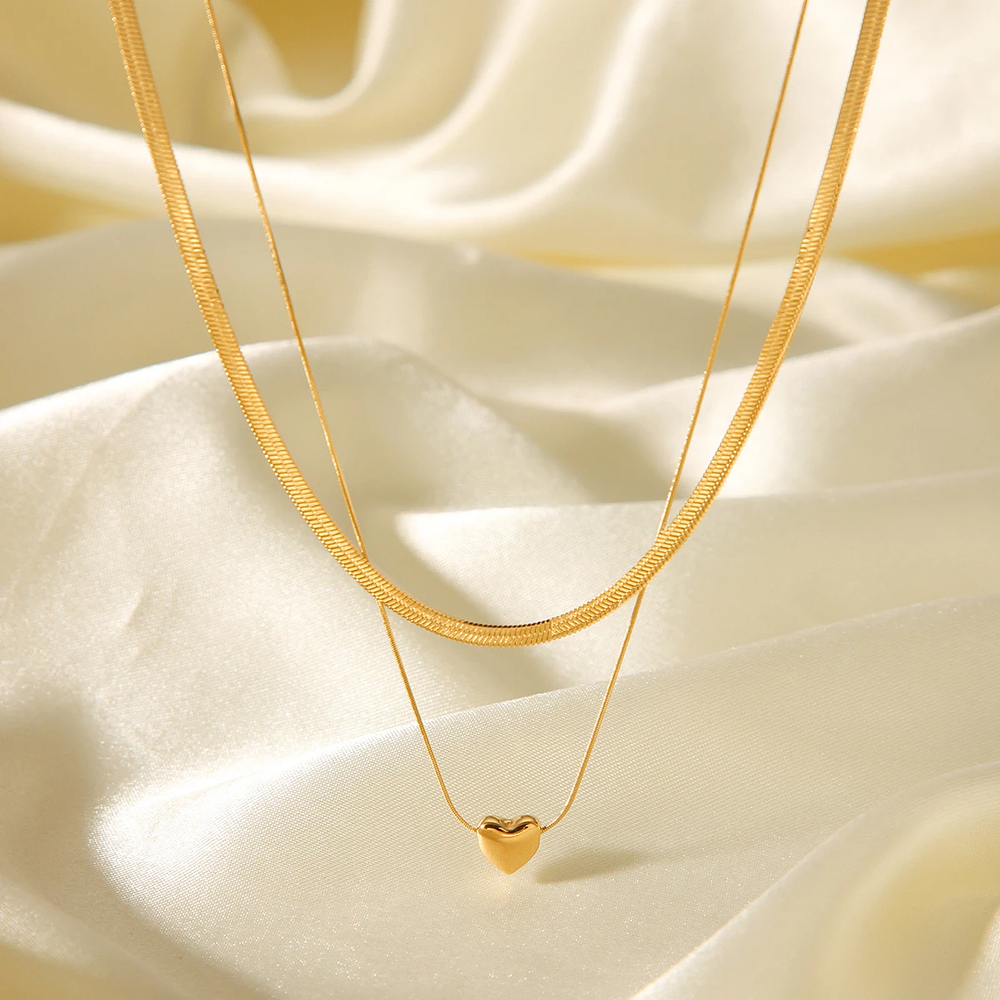 Collar corazón doble capa tipo serpiente 