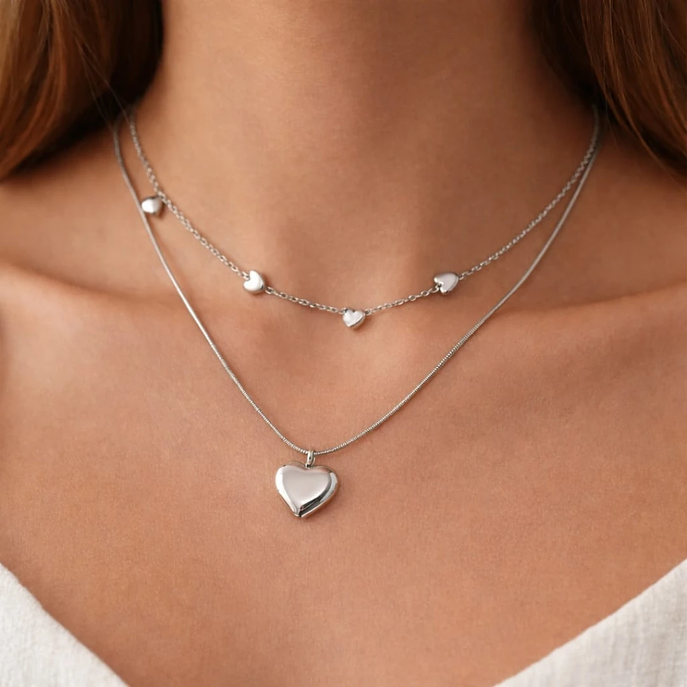 Collar corazones pequeños doble capa 