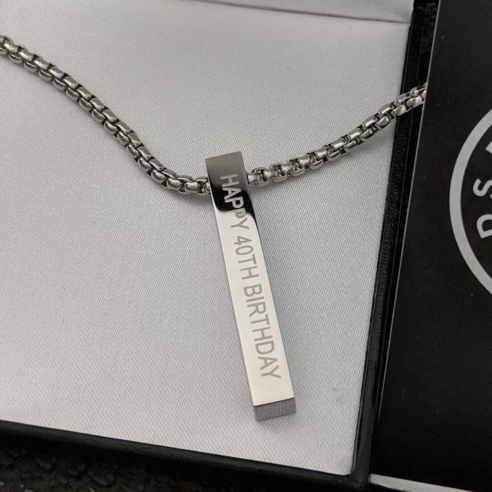 Collar barra plateada personalizable para caballero