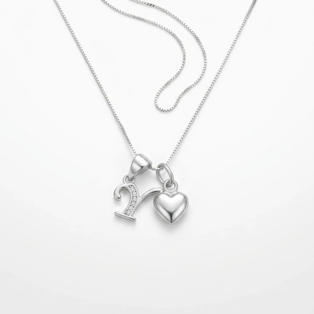 Collar de inicial con dije de corazón Plata Esterlina S925