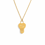 Collar corazón dorado con placa para grabado 