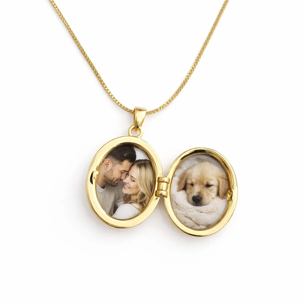 Relicario ovalado diseño mariposa dorada 