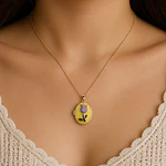 Relicario ovalado diseño tulipán morado 