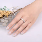 Anillo con micro incrustaciones en Plata S925 
