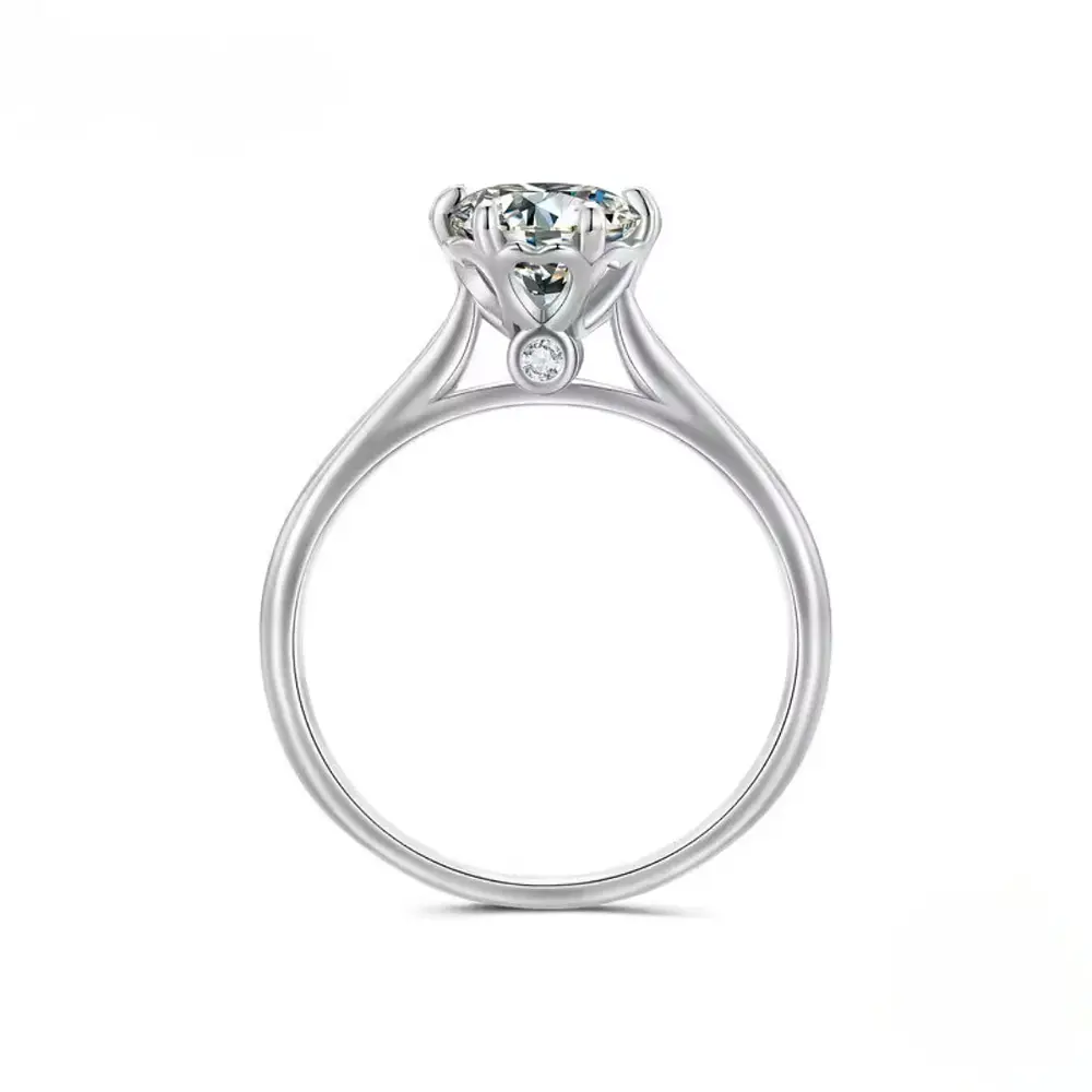 Anillo sencillo con piedra Moissanita en Plata S925