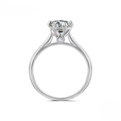 Anillo sencillo con piedra Moissanita en Plata S925