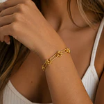 Pulsera eslabonada con nudos entrelazados 