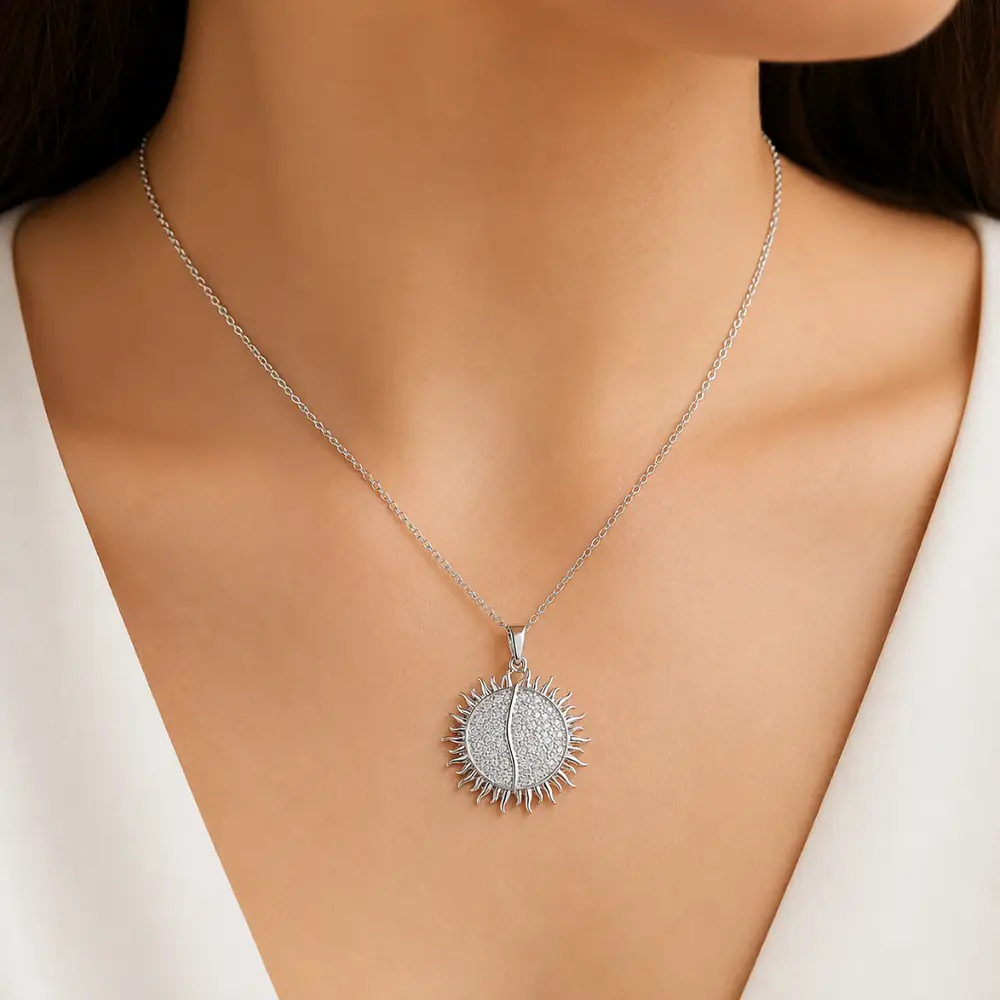 Collar flor de sol para personalizar con grabado plateado