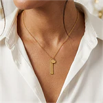 Collar Medalla Rectangular y Dije Corazón Dorado Personalizable