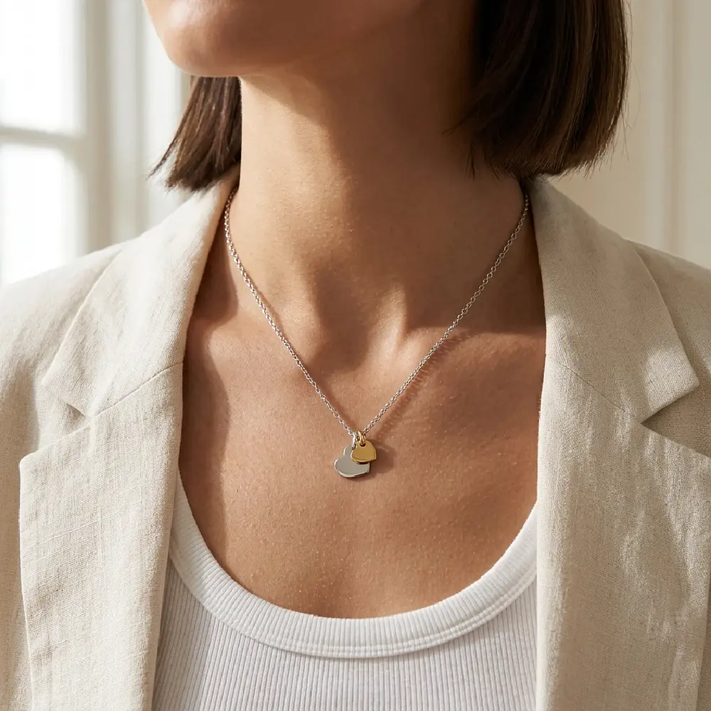 Collar Medalla Corazón Plateado y Dije Corazón Dorado Personalizable