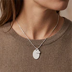Collar medalla ovalada y dije corazón pequeño personalizable chapado en plata S925