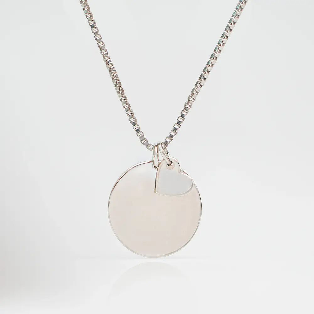 Collar medalla circular y dije corazón pequeño personalizable chapado en plata S925