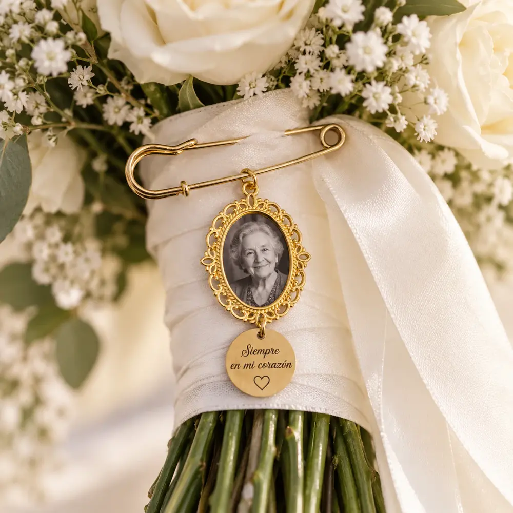 Camafeo con placa circular personalizable para Ramo de Novia 