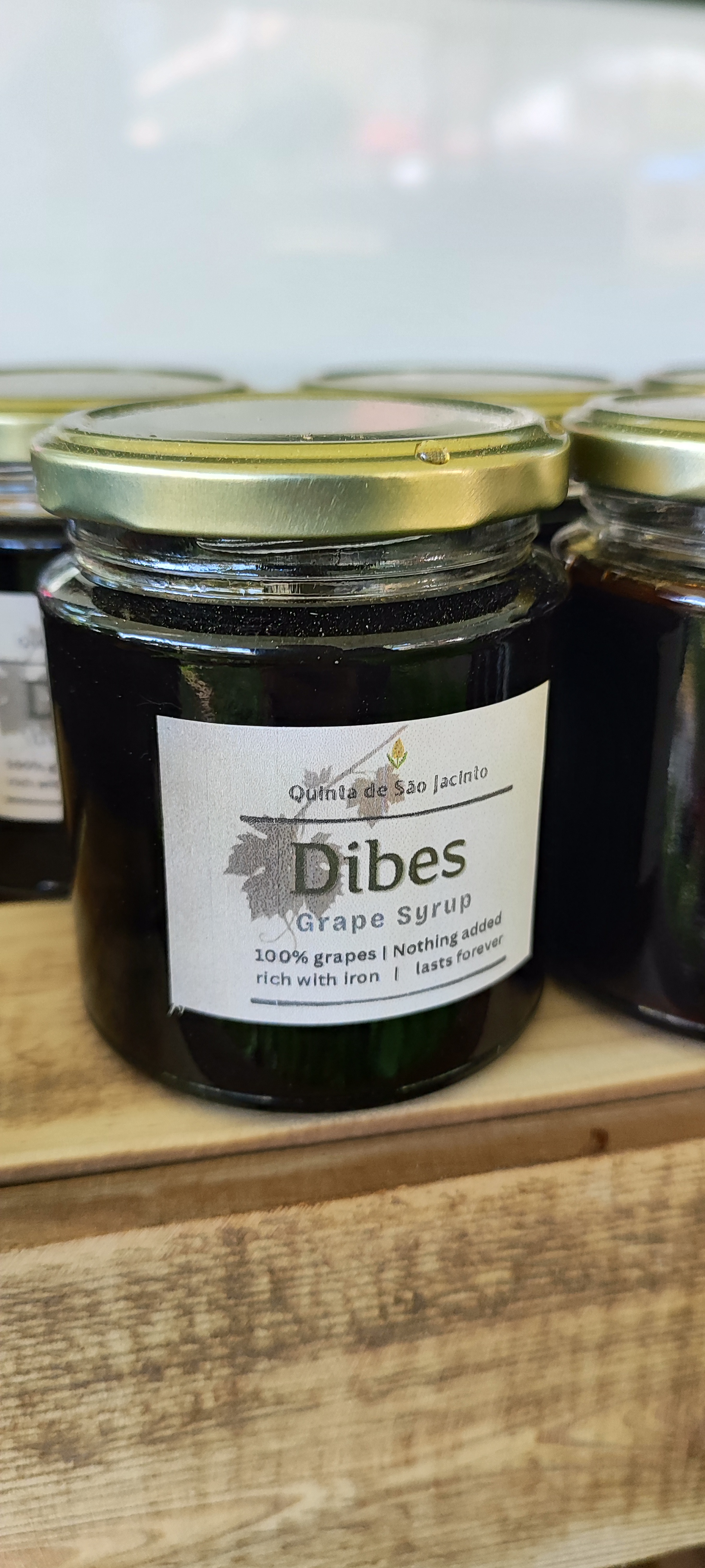 Dibs grape syrup