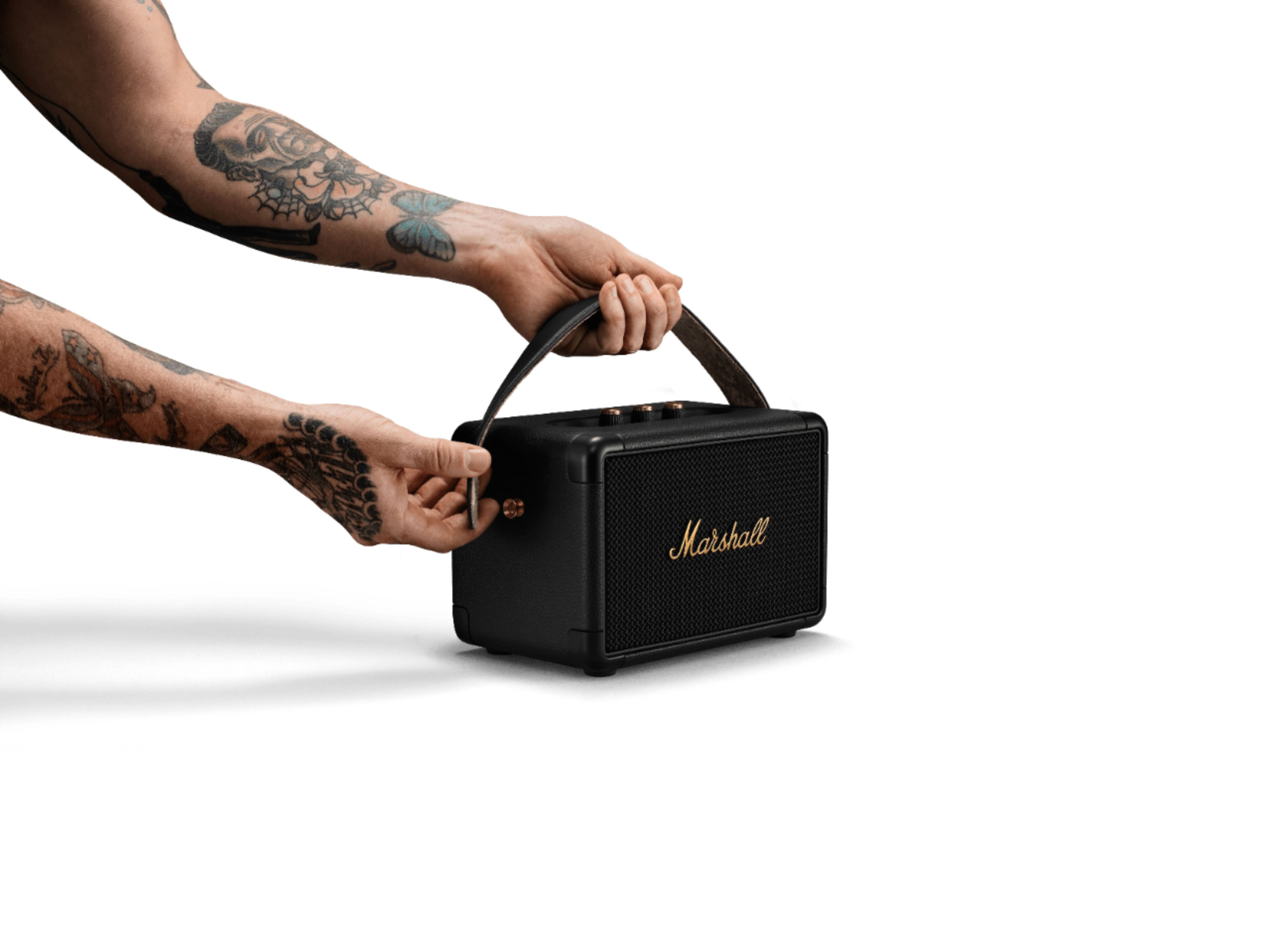  - Parlante bluetooth Kilburn 2 Marshall Black & Brass 9