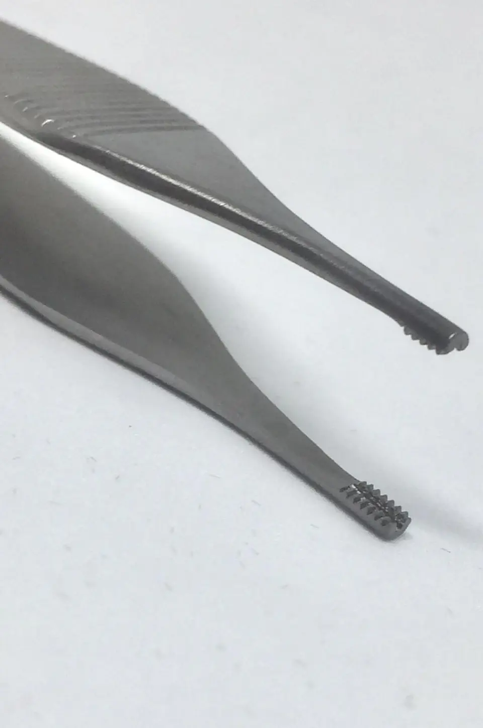 PINZA ADSON BROWN 12CM ACERO ALEMAN 3