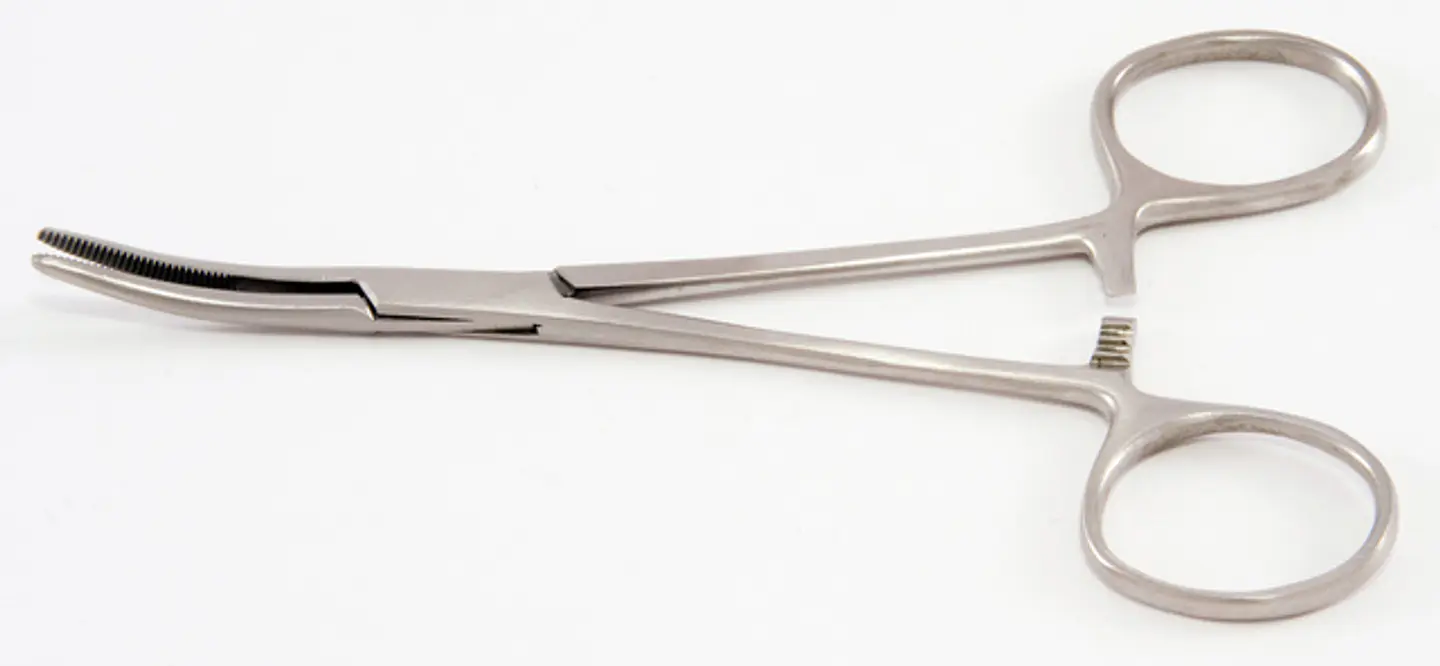 PINZA HEMOSTATICA KELLY DE 14CM  3