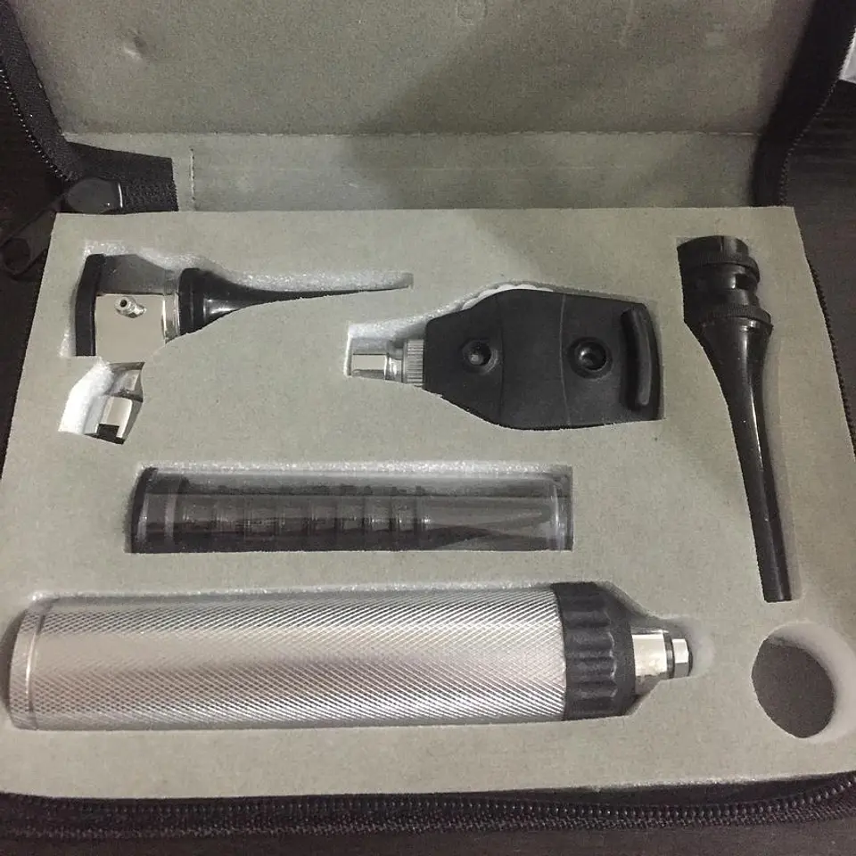 Otoscopio-Oftalmoscopio veterinario 2