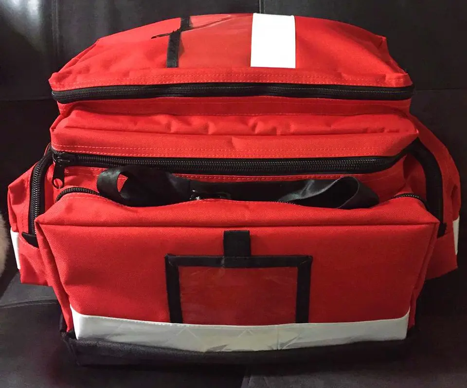 Bolso de trauma rojo Tamaño Mediano-Grande 3