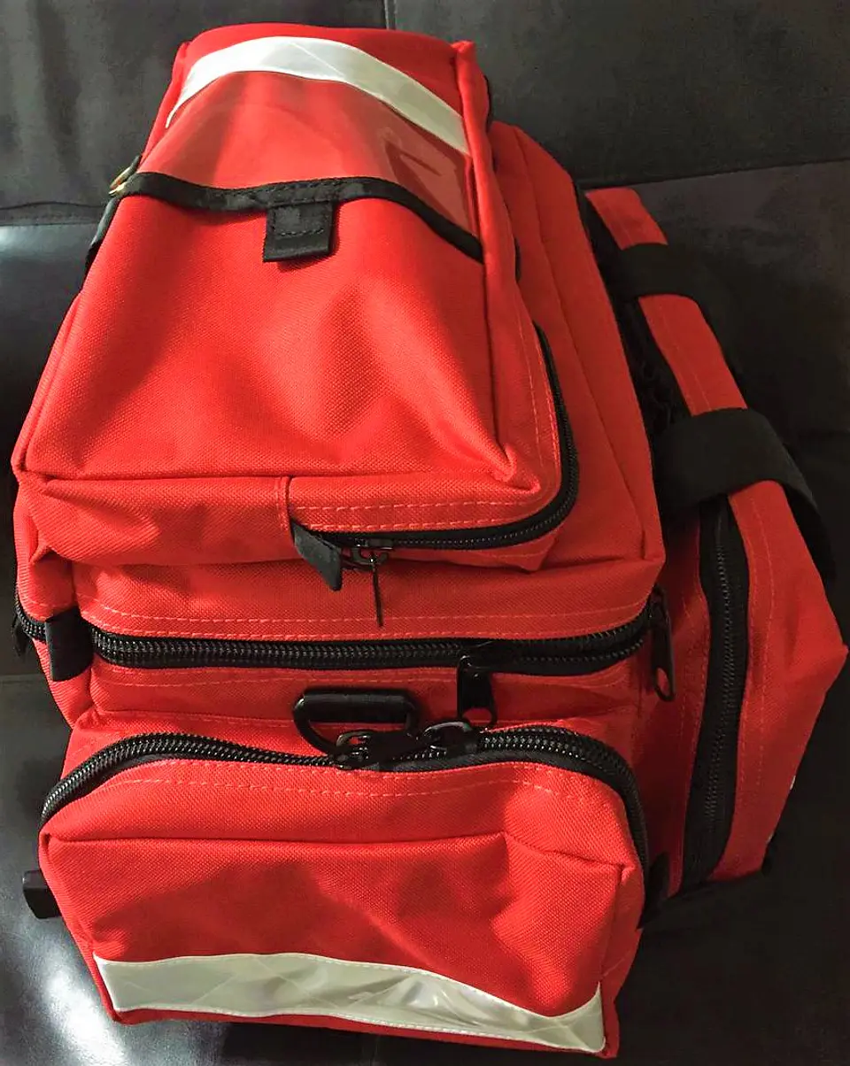 Bolso de trauma rojo Tamaño Mediano-Grande 4