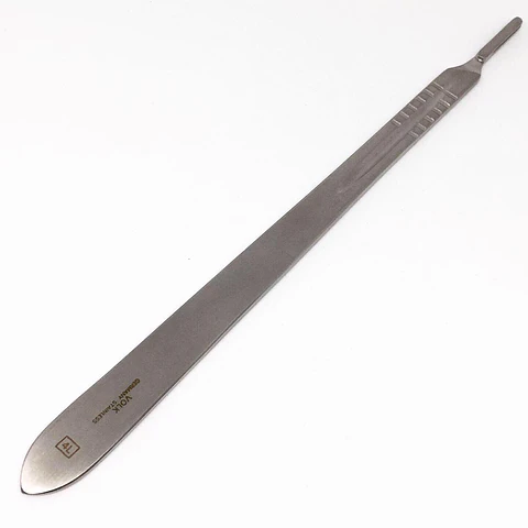 MANGO BISTURI NUMERO 4L DE 23CM