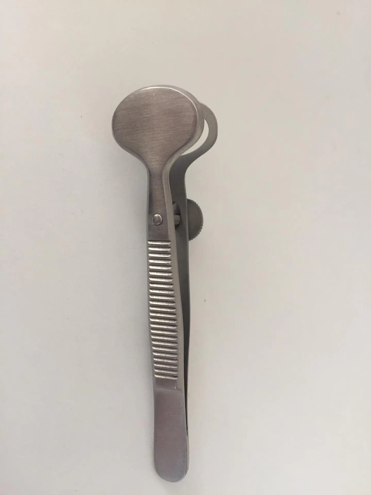 PINZA DE CHALAZIÓN 6