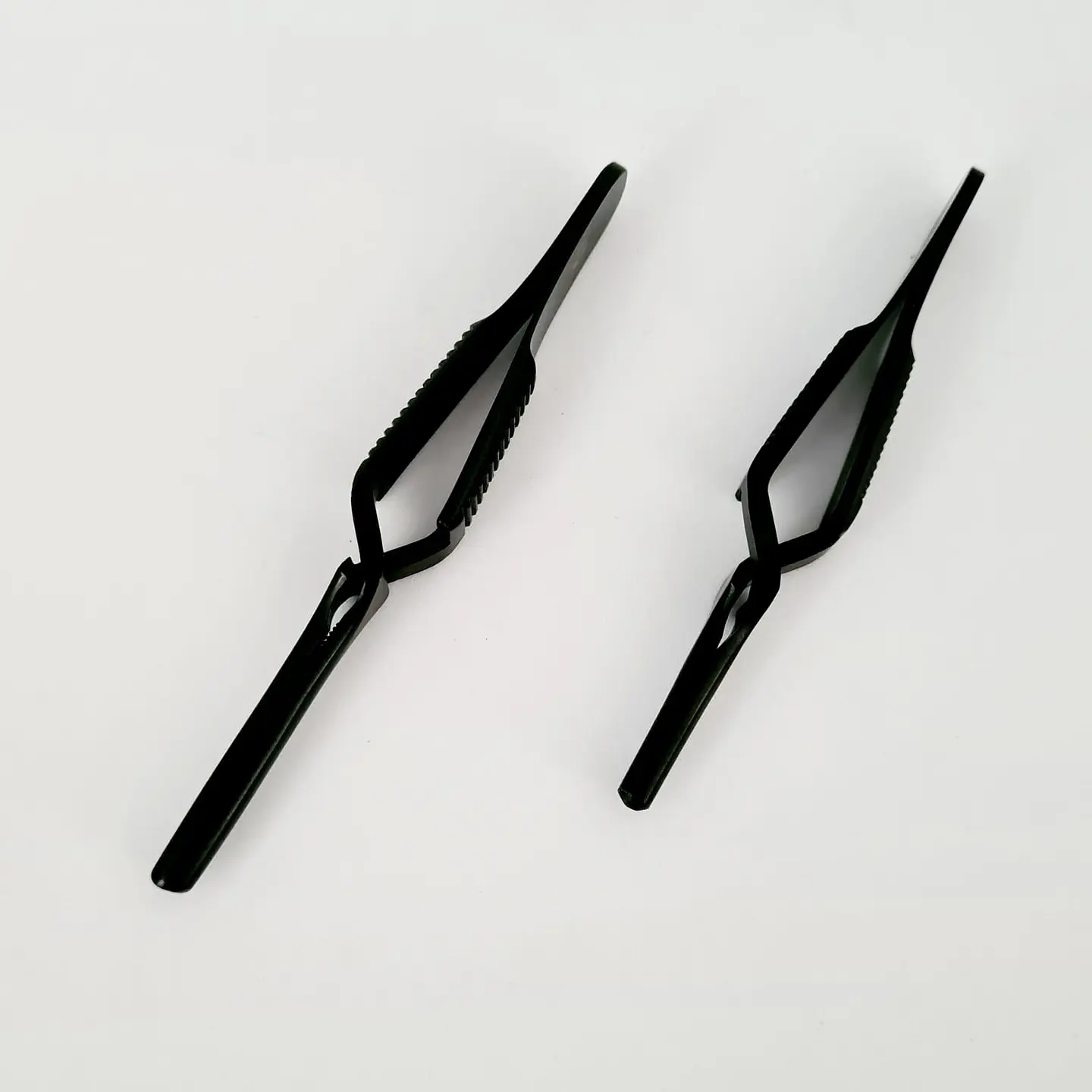CLAMP VASCULAR DEBAKEY RECTA DE 8CM 4