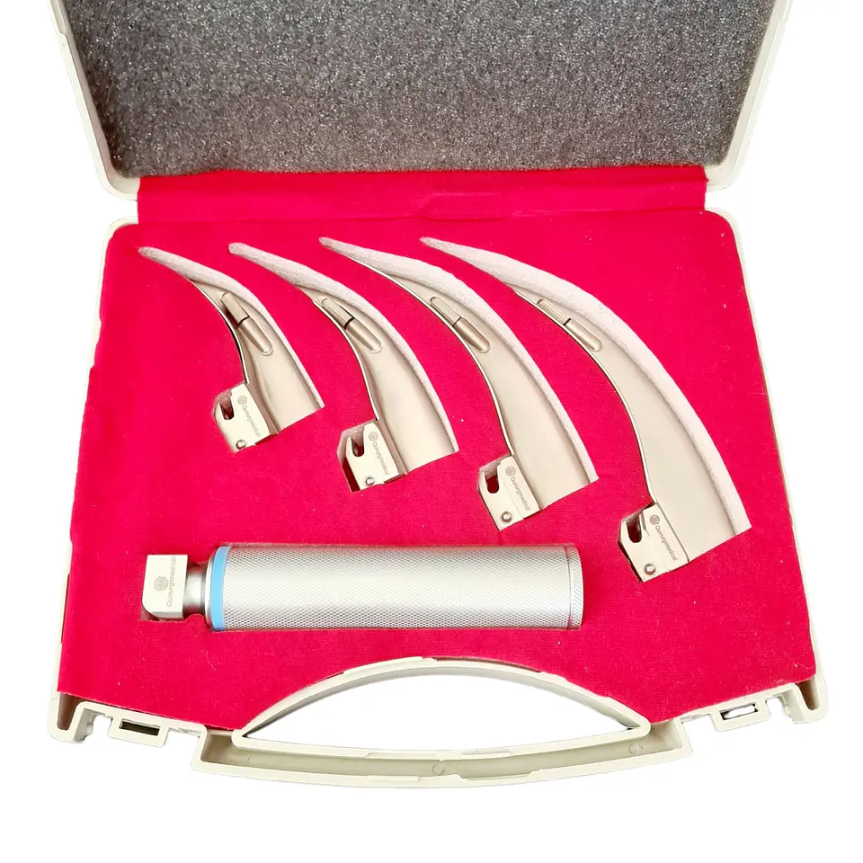 SET LARINGOSCOPIO MACINTOSH CONVENCIONAL  1