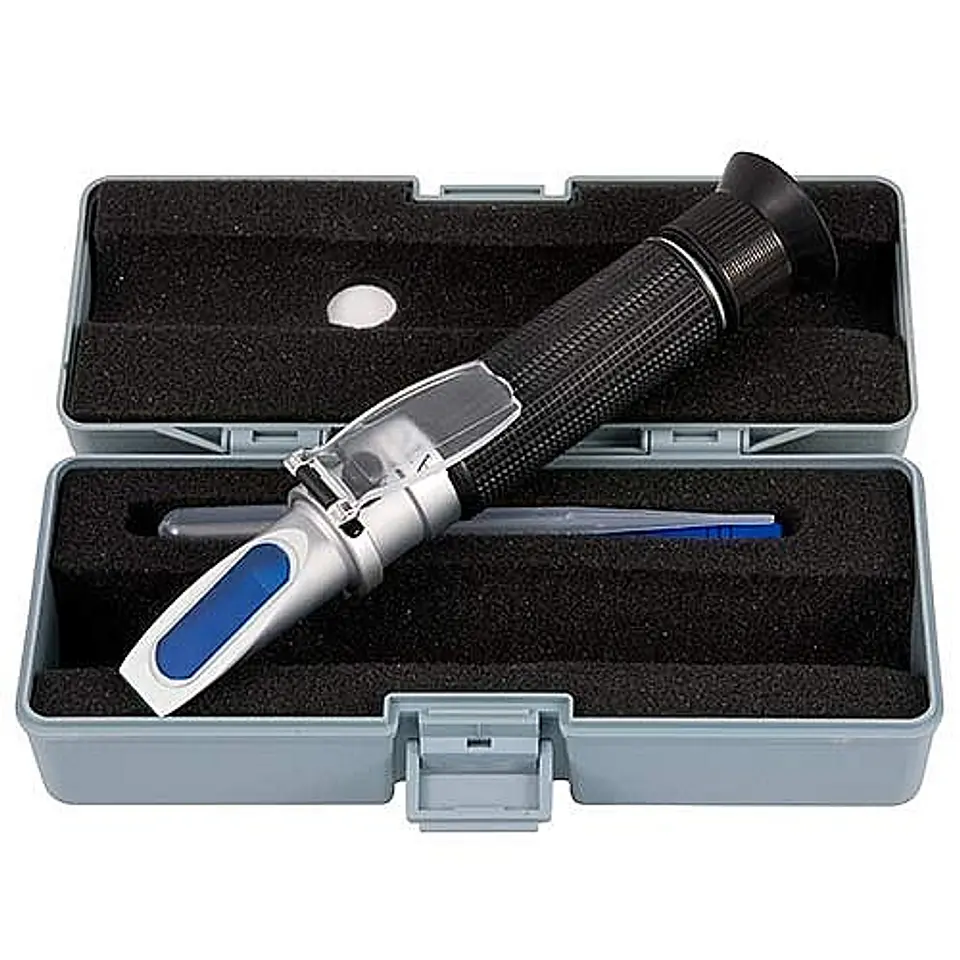 REFRACTOMETRO VETERINARIO 1
