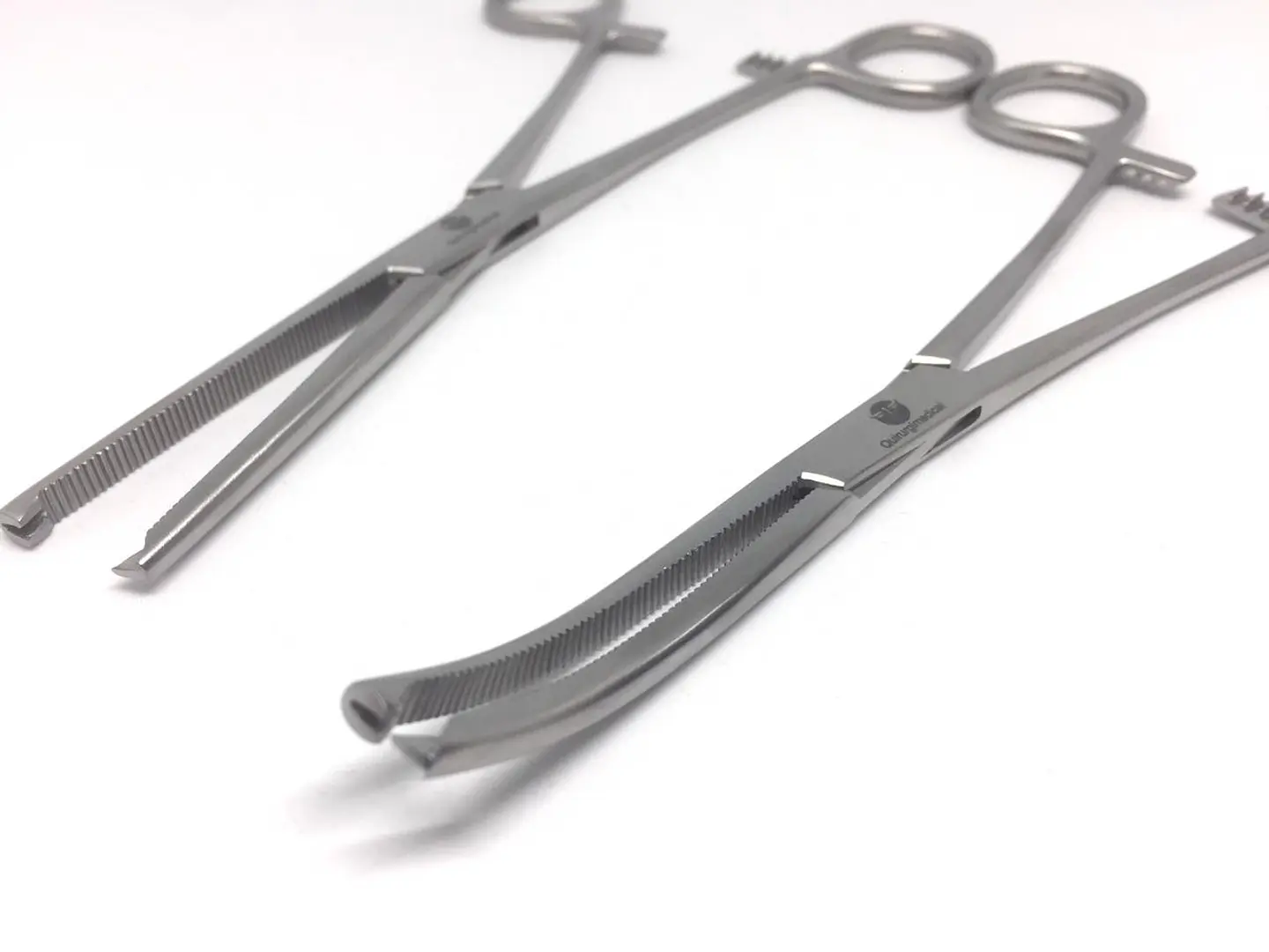 PINZA HEMOSTATICA KOCHER RECTA O CURVA DE 18CM 1