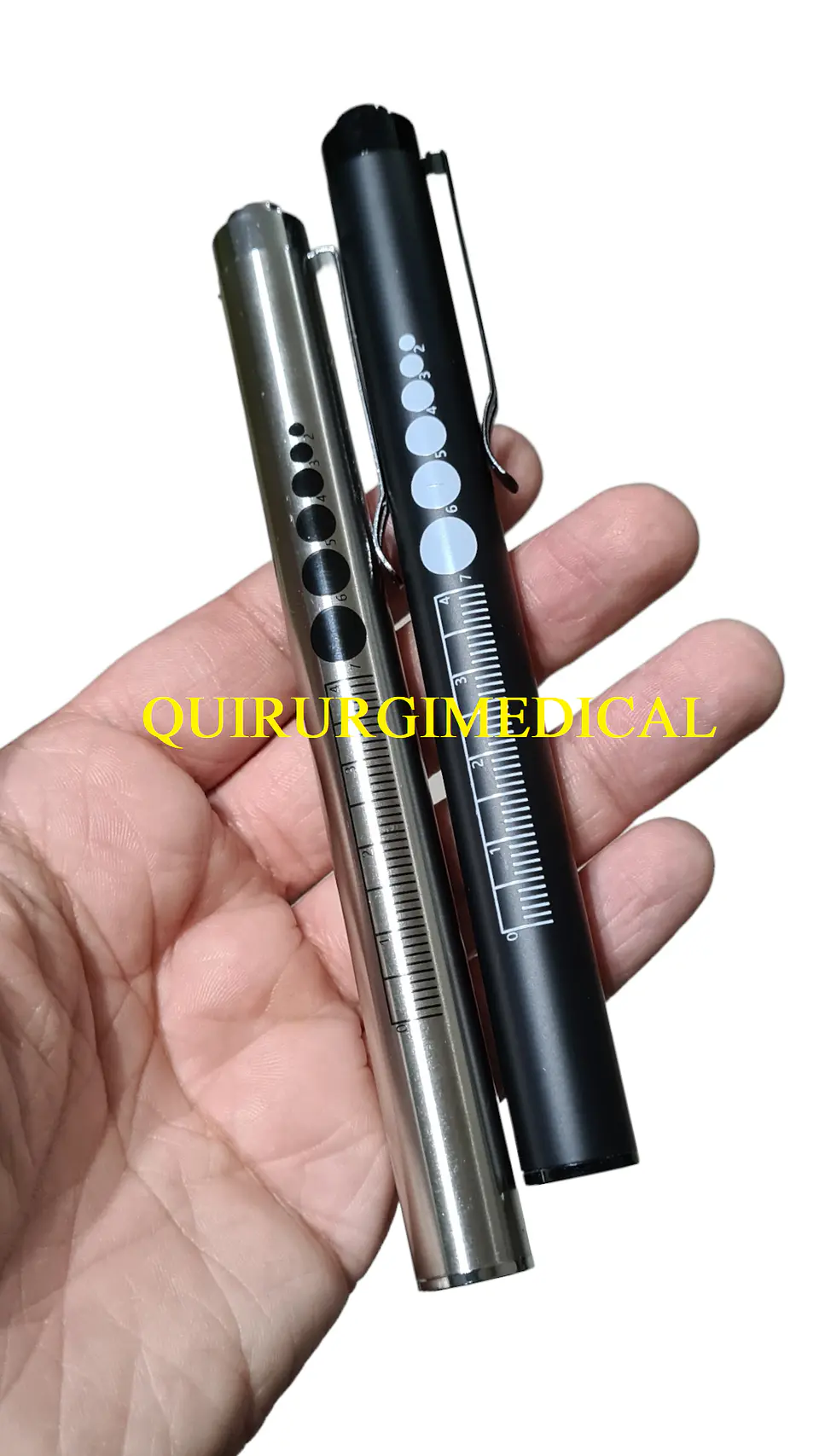 LINTERNA DE REFLEJO PUPILAR PLATEADA CON CARGA VIA USB 2