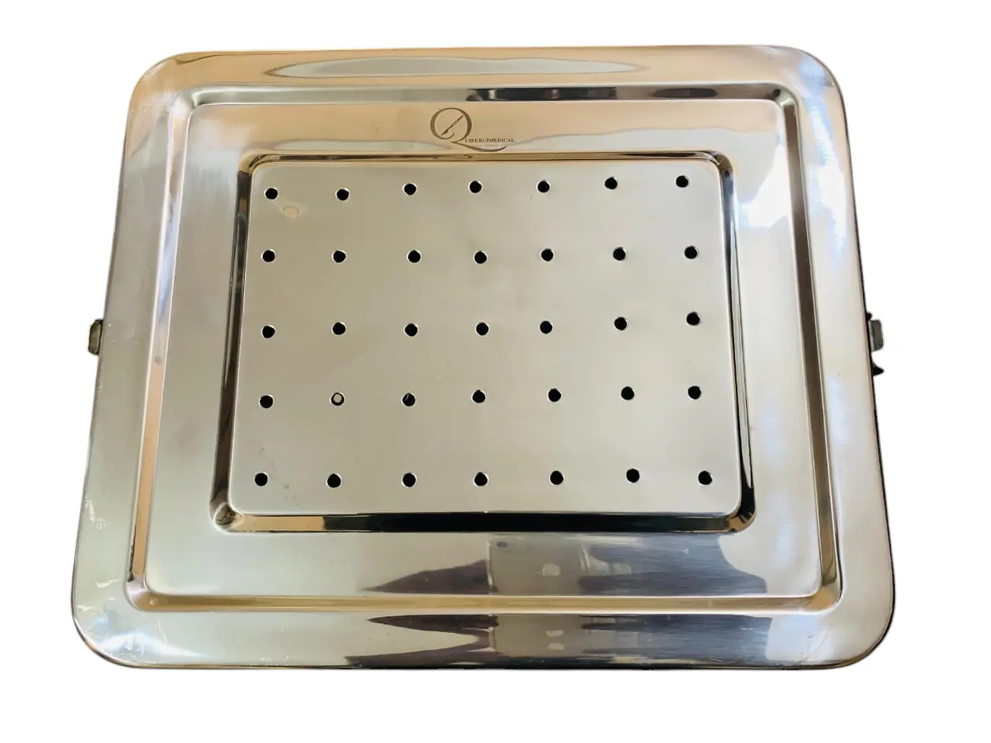 Caja perforada con asas de 30x26x8cm 1