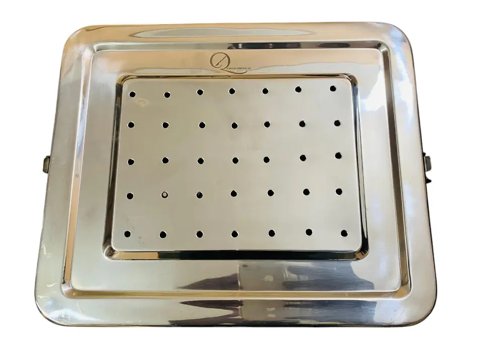 Caja perforada con asas de 30x26x8cm 1