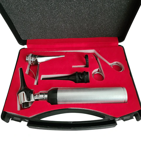 KIT OTOSCOPIO VETERINARIO+PINZA+ESPECULO